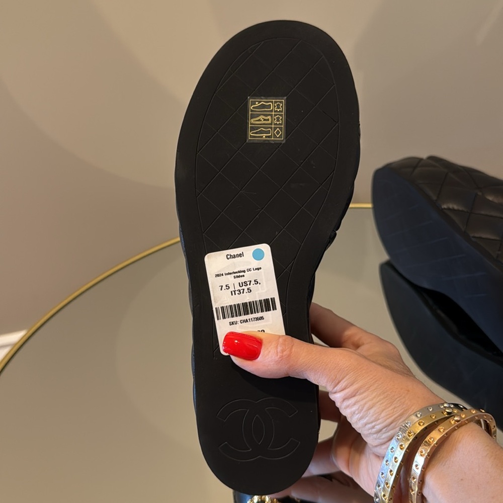 CHANEL 24P Dad Quilted Leather Platform Wedge CC interlocking slides mules 37.5 - Picture 6 of 17
